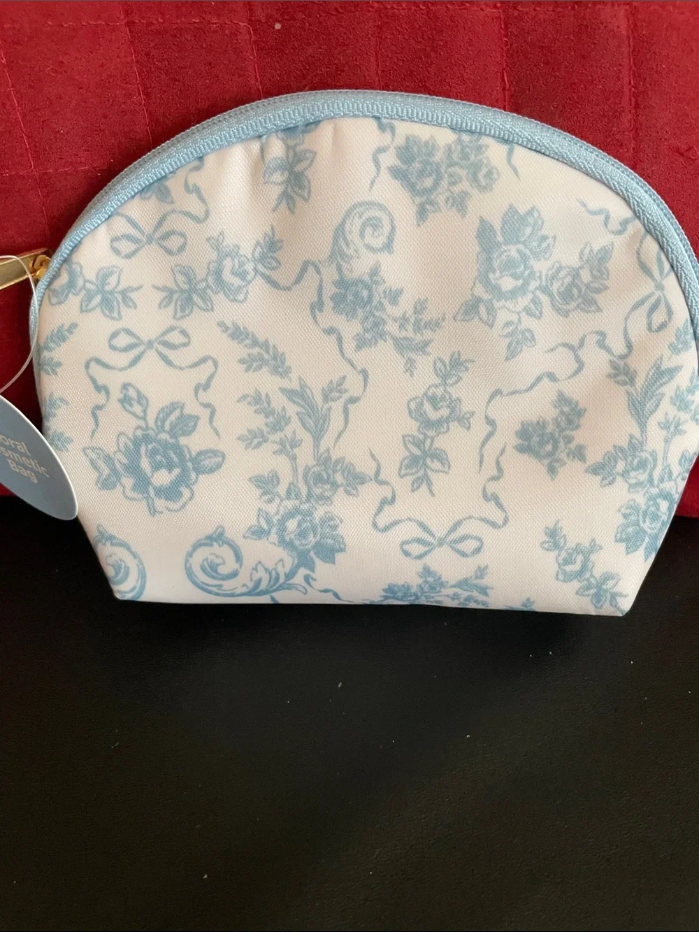 Revlon - Jeffery Star Lipstick & Gloss Lipstick Holder, Beauty Bag